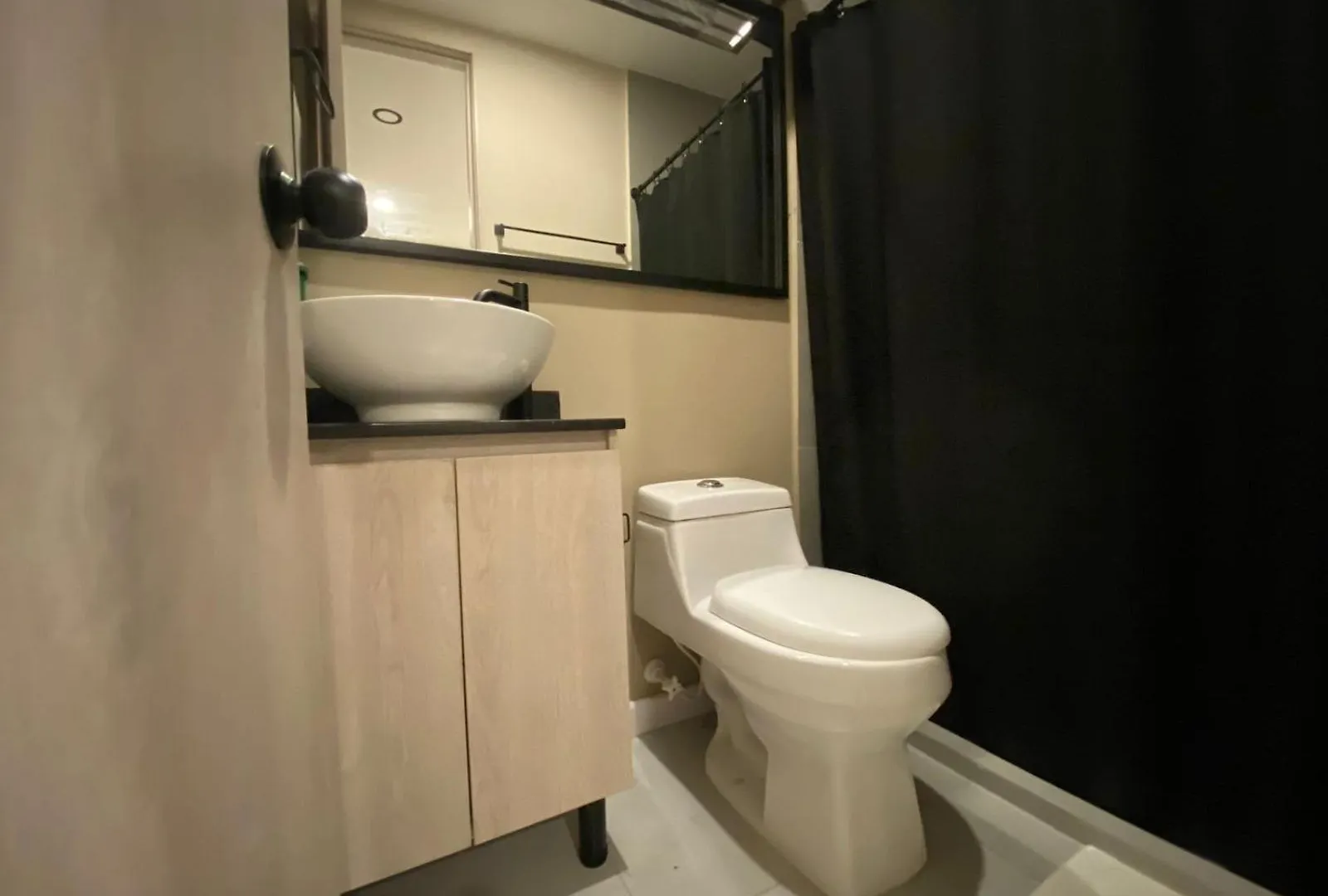 Hermoso Apartamento En El Poblado Medellin 0*,